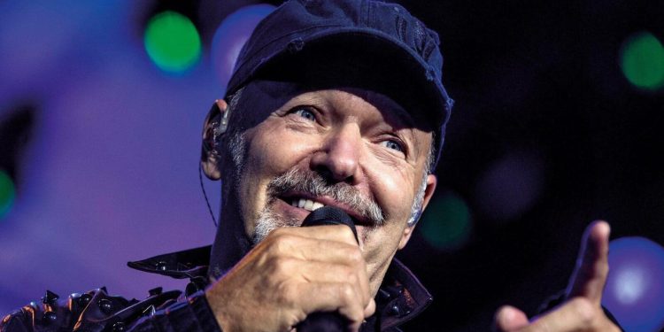 A Vasco Rossi il Dottorato di ricerca honoris causa in Comunicazione di Unisa