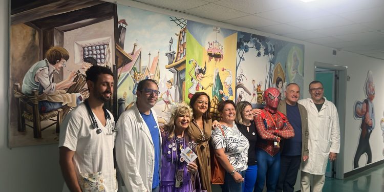 Visita speciale in pediatria a Polla con i supereroi della gentielzza