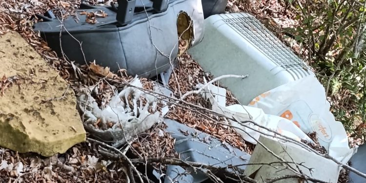 Rifiuti abbandonati nel territorio salernitano: monitoraggio della Guardia Agroforestale Italiana tra Colliano, San Gregorio Magno e Sarno