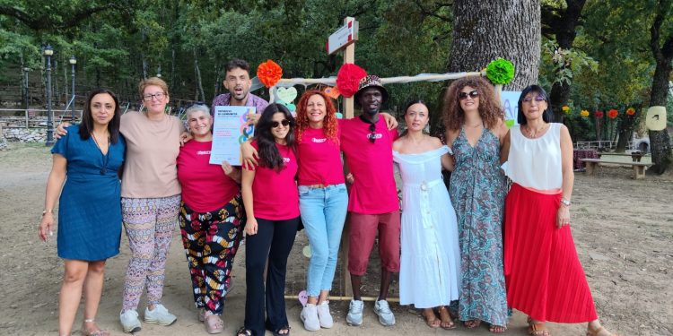 Sorrisi e divertimento a San Pietro al Tanagro con l’iniziativa “Intrecci di Comunità”