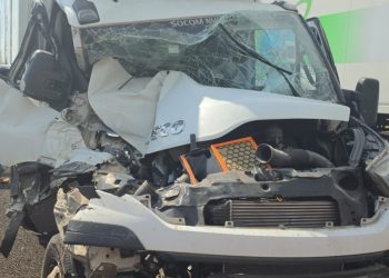 Tamponamento a Contursi, salvo per miracolo un camionista