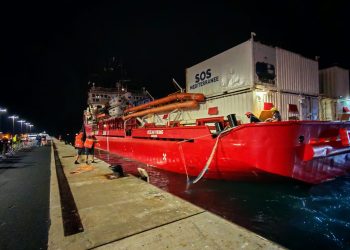 Sbarco di migranti a Salerno: 75 persone accolte al Molo Manfredi