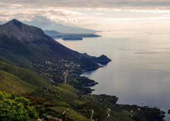 Raddoppiano le chiusure tra Sapri e Acquafredda: disagi fino al 14 ottobre