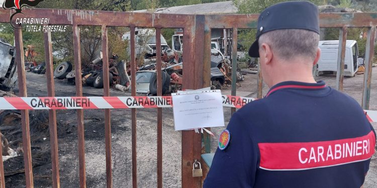 Oltre mille metri cubi di rifiuti: sequestro a Calabritto, un denunciato