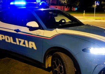 Nasconde la droga in auto e non si ferma all’alt della Polizia: arrestato a Angri