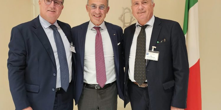 “Nel 2027 una bicamerale per la verità su Angelo Vassallo”. La promessa di Sergio Costa