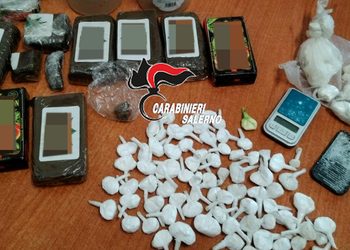 Blitz antidroga ad Eboli: i Carabinieri sequestrano oltre un chilo di droga