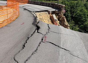 Crollo sulla SP7 di San Chirico Raparo: primi passi verso la riapertura