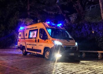 Paura a Pontecagnano Faiano, neonato di un mese perde conoscenza: soccorso dal 118