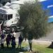 Sit in degli autotrasportatori: la benedizione di don Mimì a Padula, tensioni a Polla