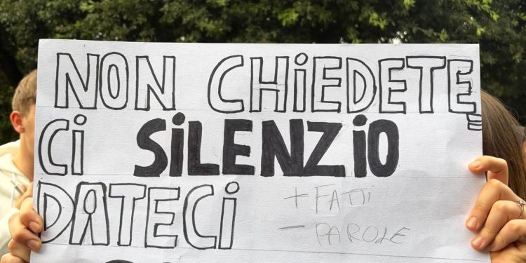 Studenti, agricoltori e sindaci al fianco degli autotrasportatori della provincia di Salerno