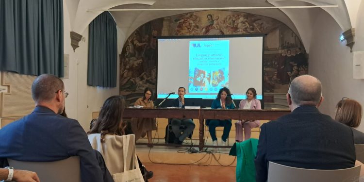 Ludovica del Bagno, di Polla, protagonista al convegno “Linguaggi artistici, educazione e formazione” a Firenze