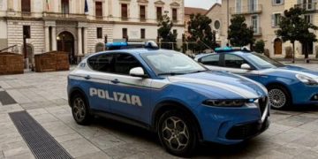 Nasconde hashish e cocaina in casa: arrestata una donna a Tito