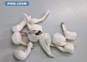 Arrestato per detenzione di cocaina e denunciato per guida senza patente a Salerno